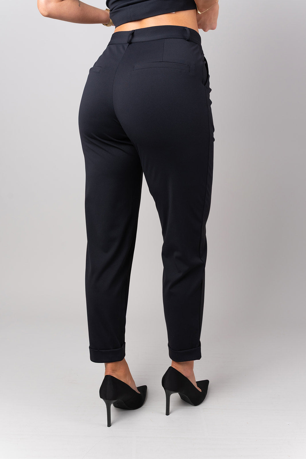 Pantaloni a matita da ufficio