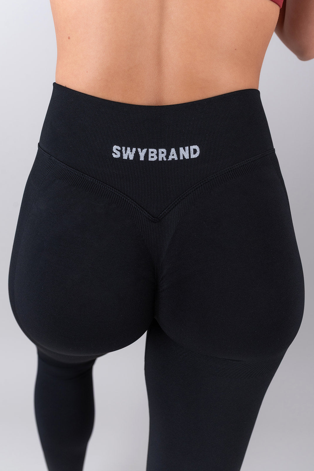 Swy Brand Statement pajkice v črni barvi, pogled od zadaj close up