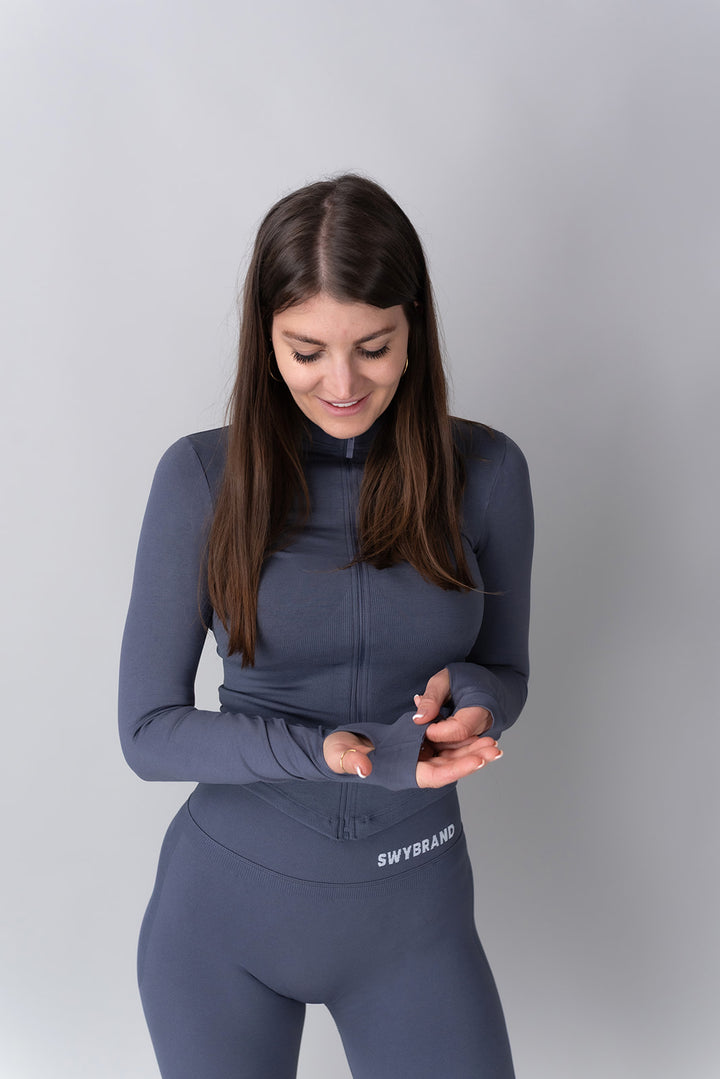 Swy Brand Statement Long Slevee v navy barvi, odprtina za prst