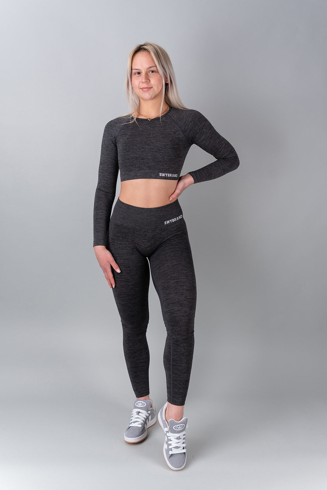 Elevate crop top maniche  lunghe