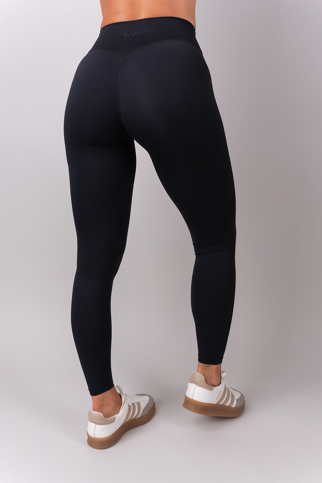 Sleek Classic Leggings