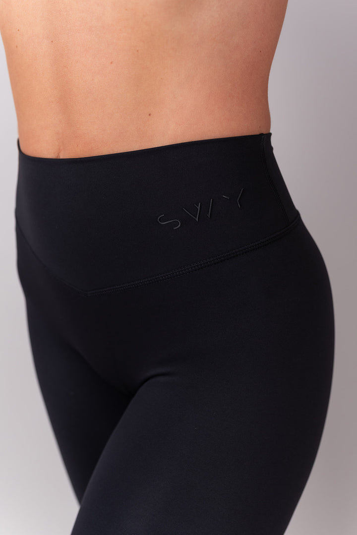 Sleek Classic Leggings