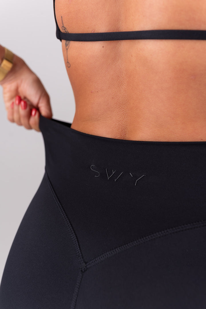 Sleek Classic Leggings
