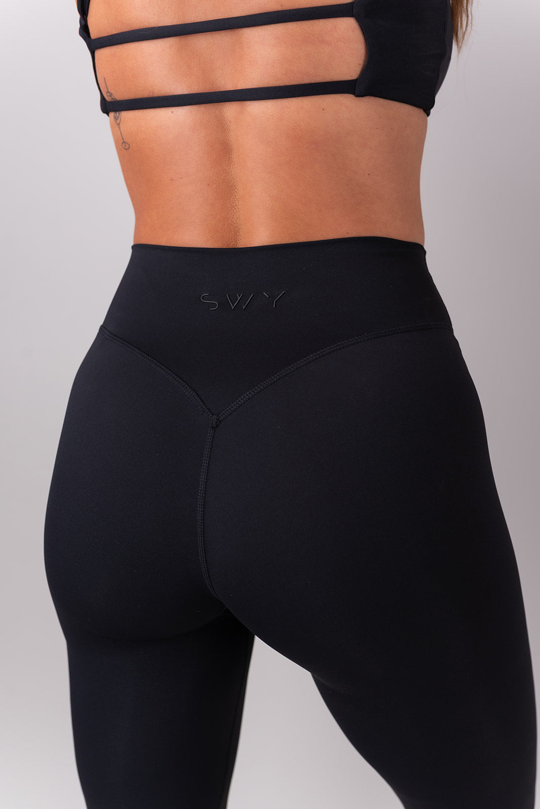 Sleek Classic Leggings