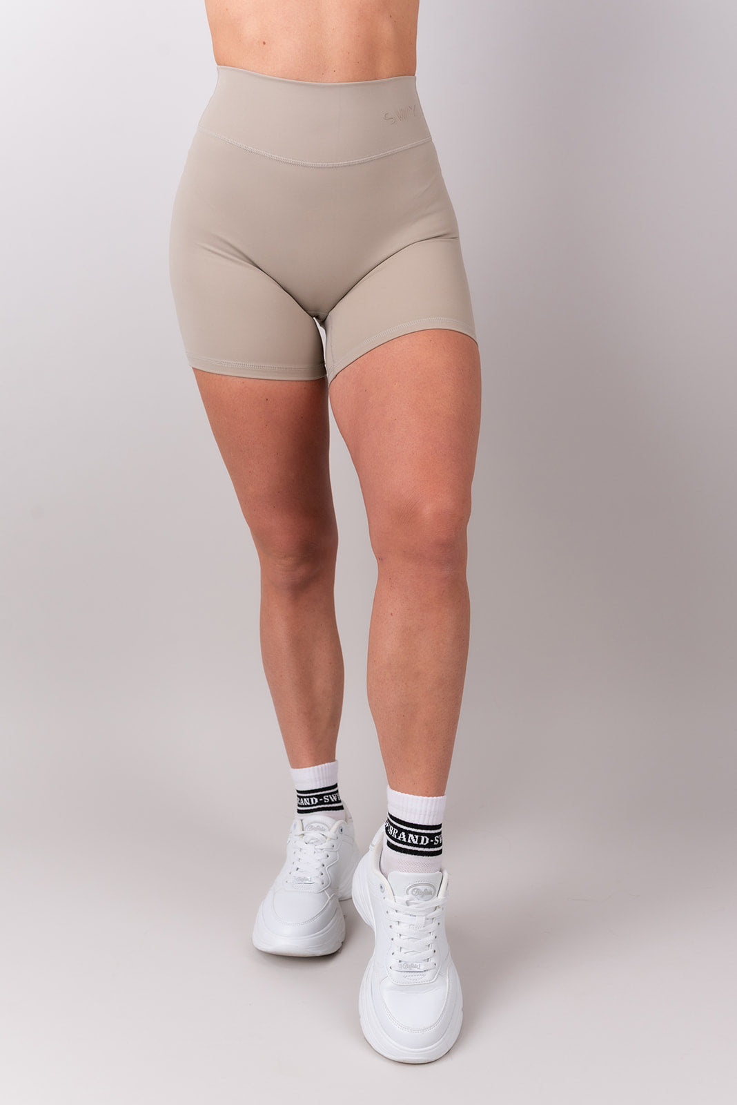 Sleek Pantaloncini