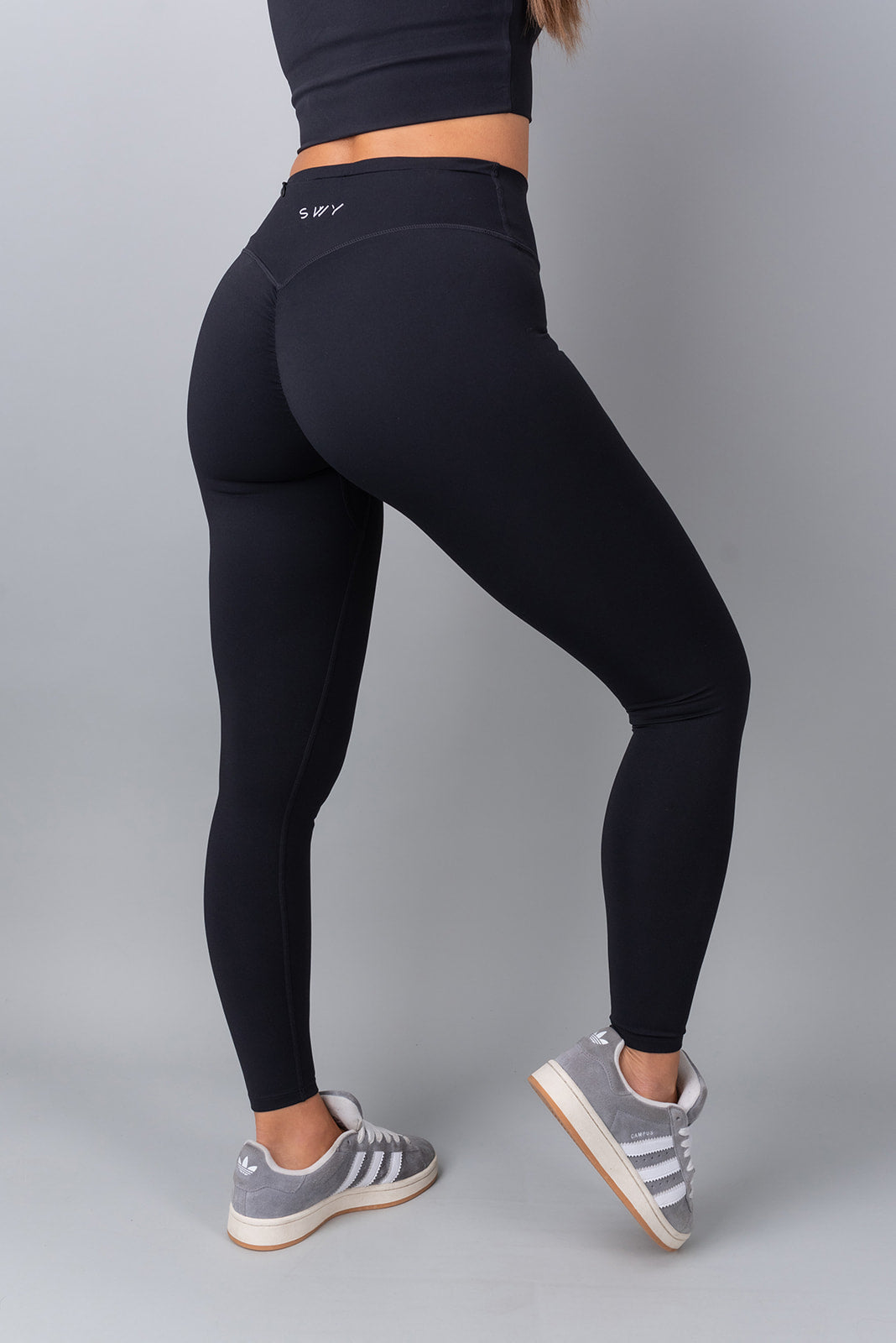 SOFTLUX SCRUNCH LEGGINGS combined