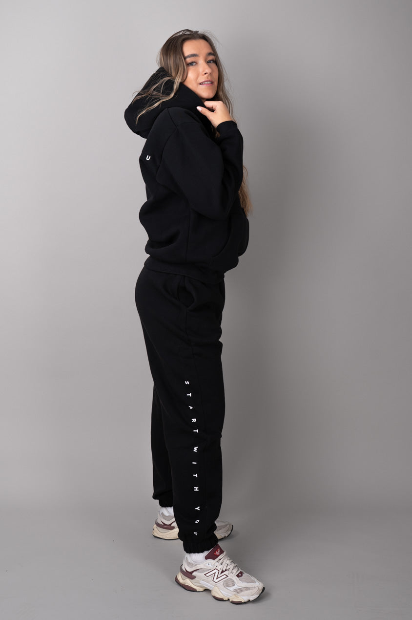 Ease joggers black with hoodie