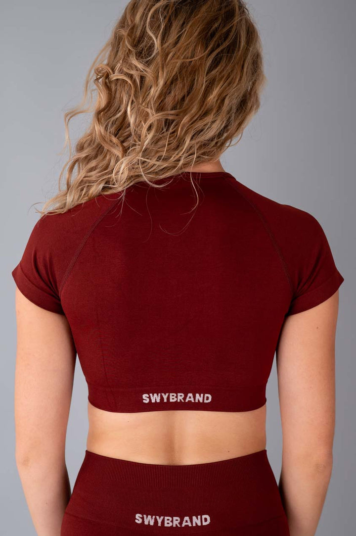 Elevate crop top maniche corte