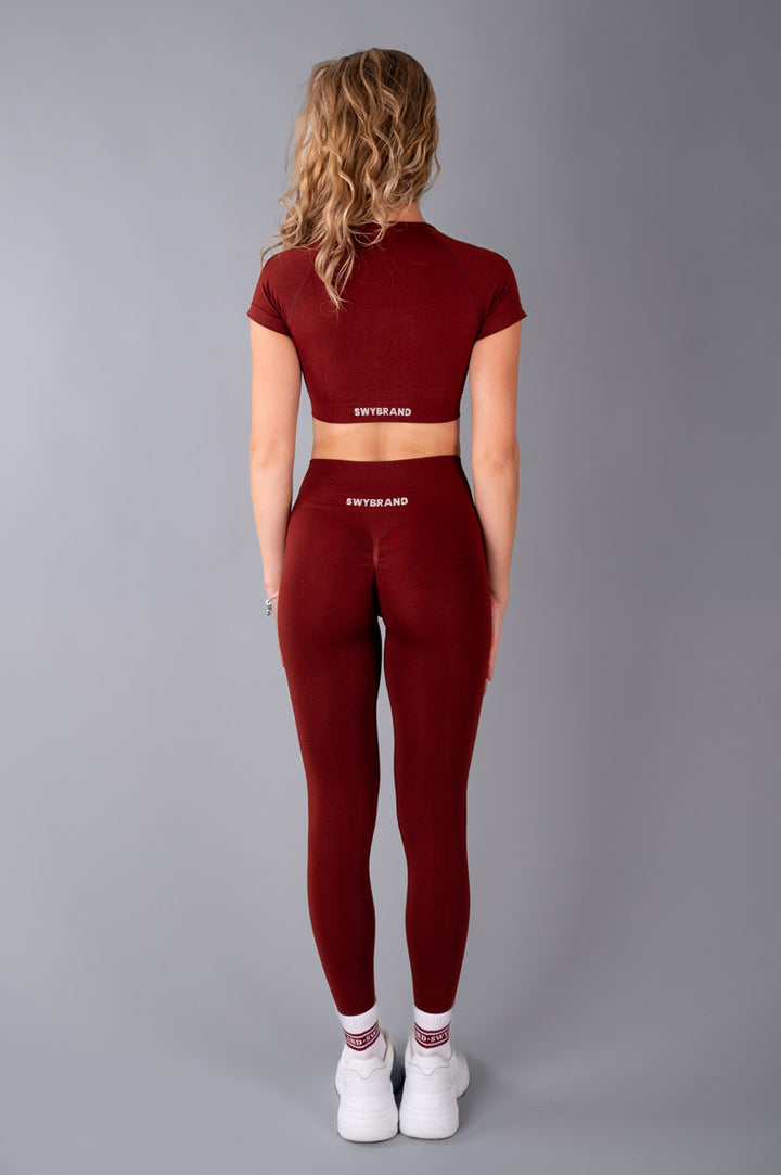 Elevate crop top maniche corte