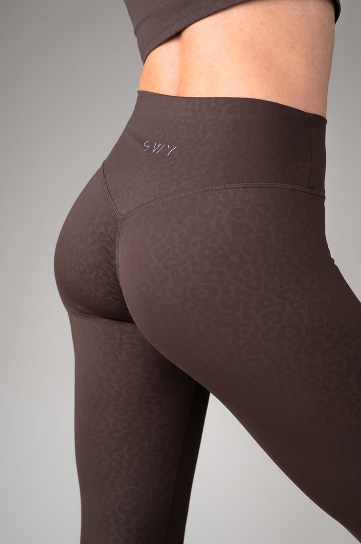 Brown Leopard Hidden Scrunch Leggings logo detail