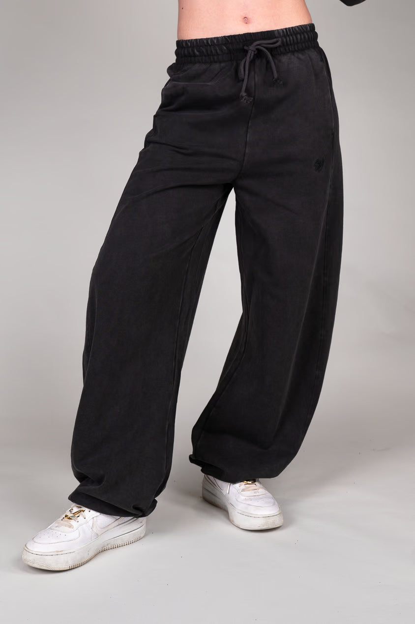 Washed Black Balloon pants front view